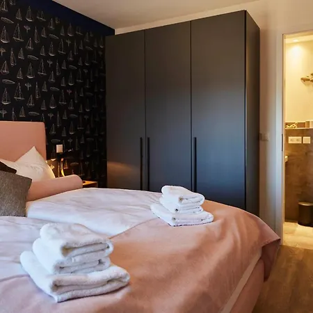 Bernstein Kattegat 18 *